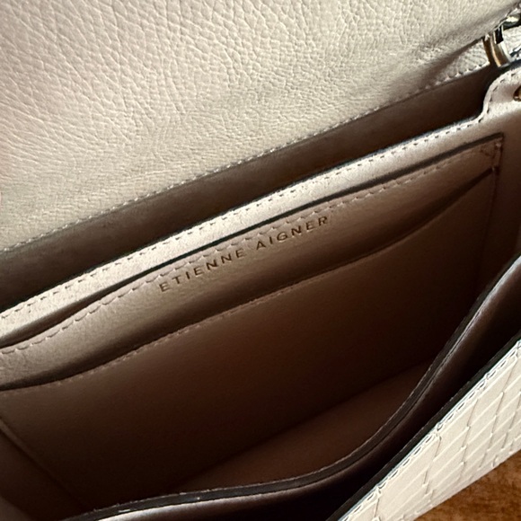 Rare Etienne Aigner small boxy embossed leather evening bag with chain strap - Picture 8 of 9